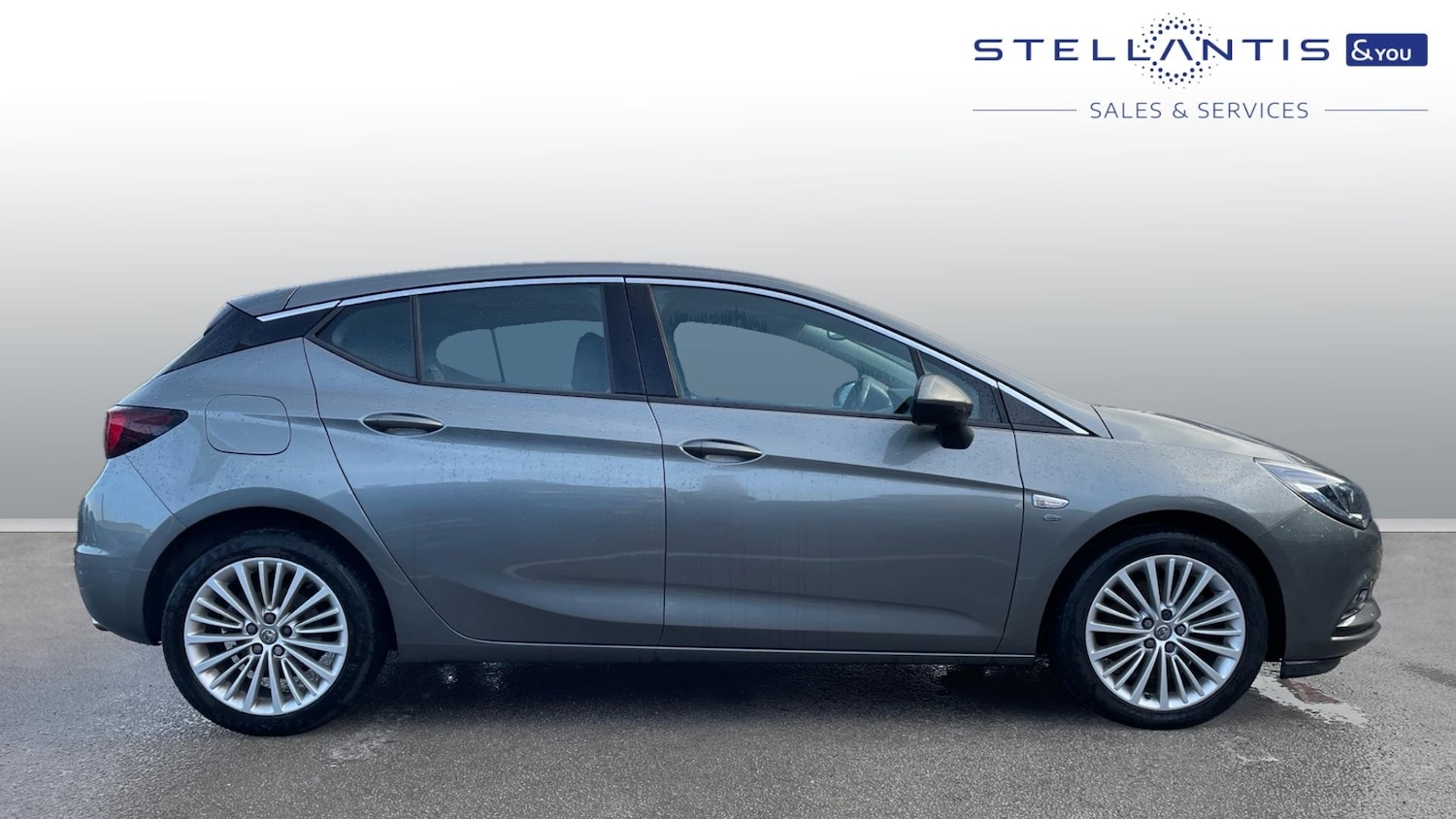 Used Vauxhall Astra 2018 for sale - 76400047: Photo 2