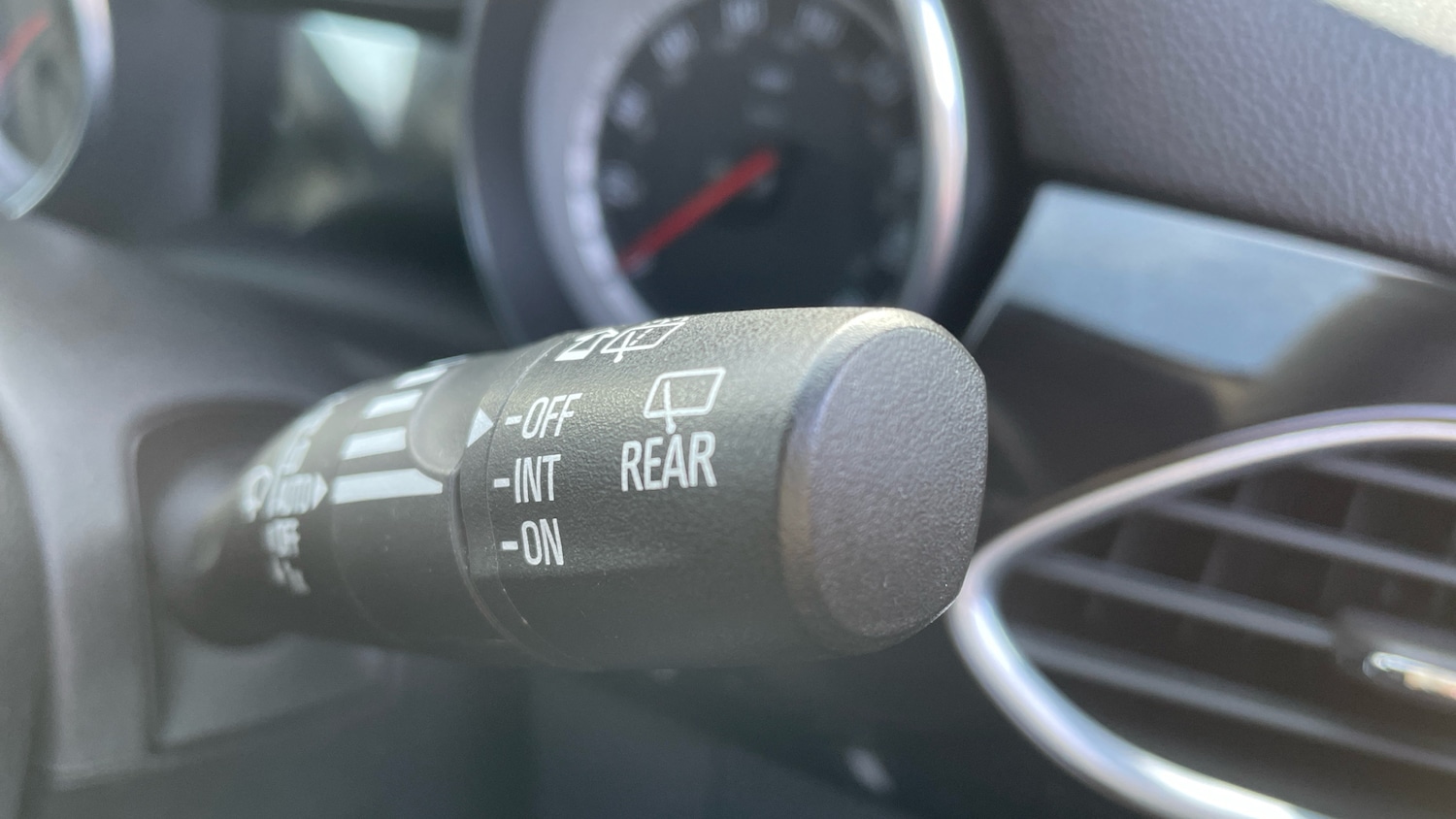 Used Vauxhall Astra 2018 for sale - 76400047: Photo 28