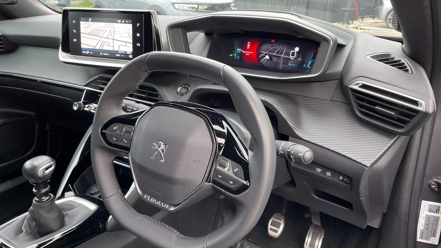 Used Peugeot 2008 2023 for sale - 76216479: Photo 11