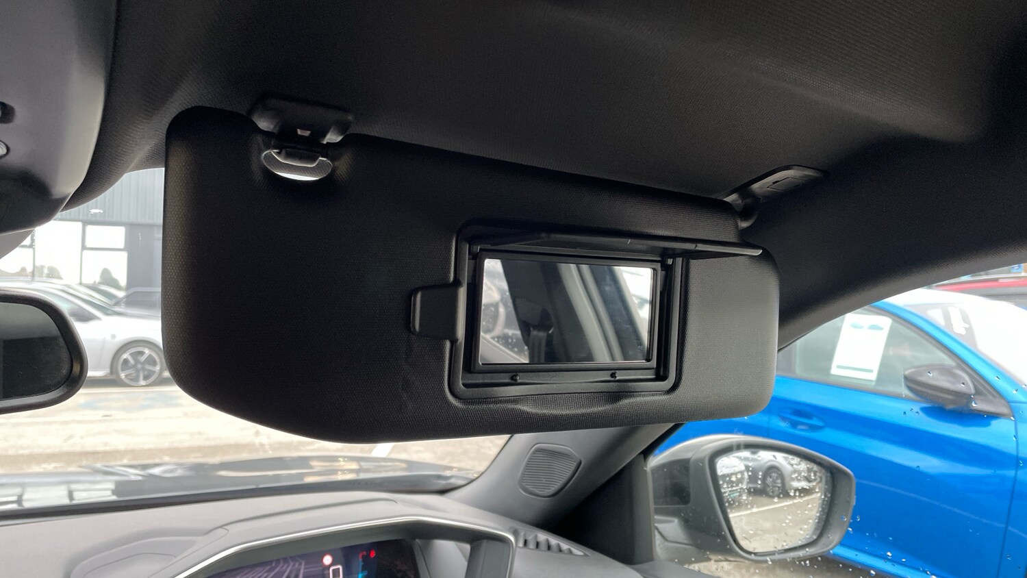 Used Peugeot 2008 2023 for sale - 76216479: Photo 38