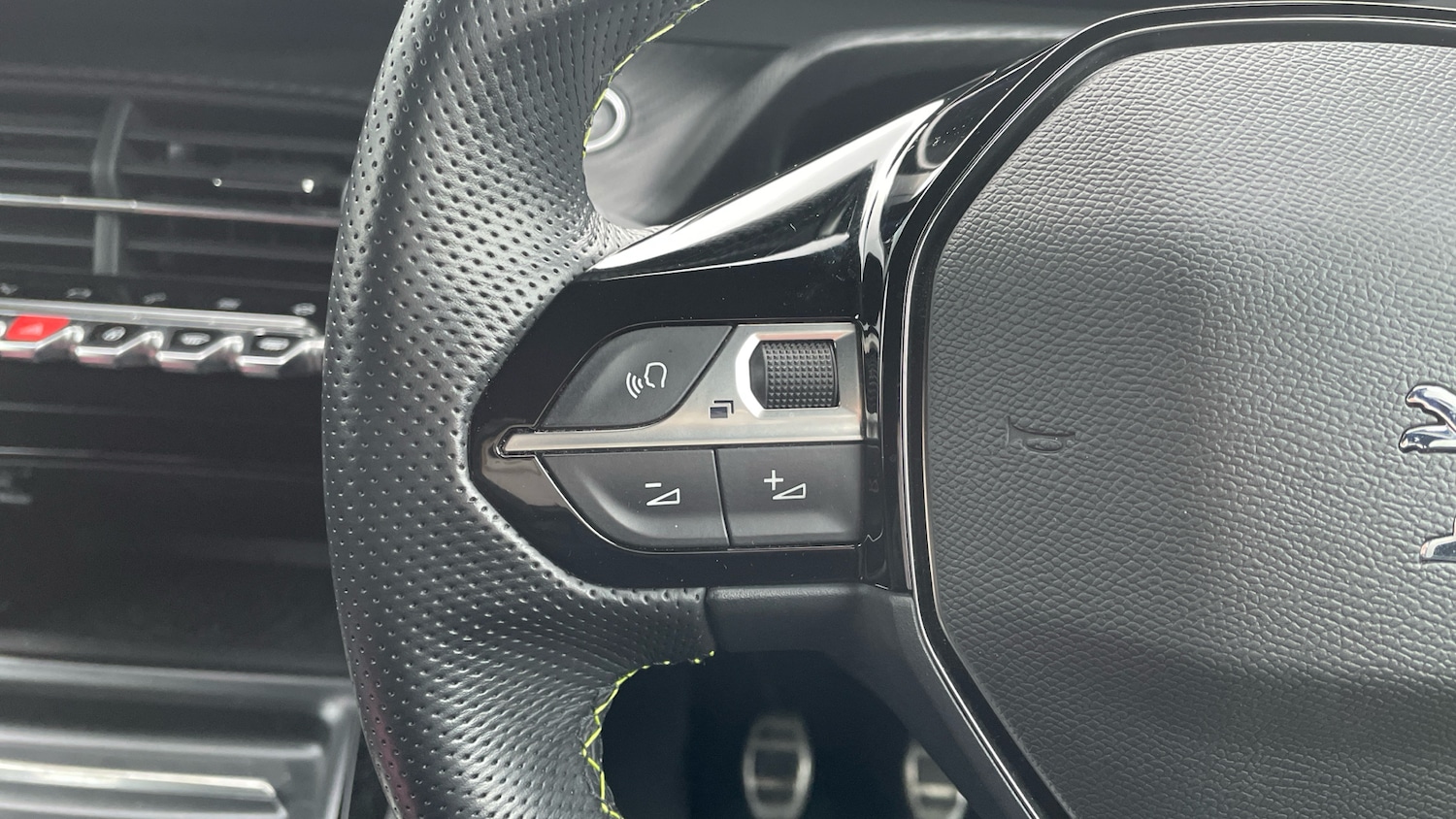 Used Peugeot 2008 2021 for sale - 77157222: Photo 24