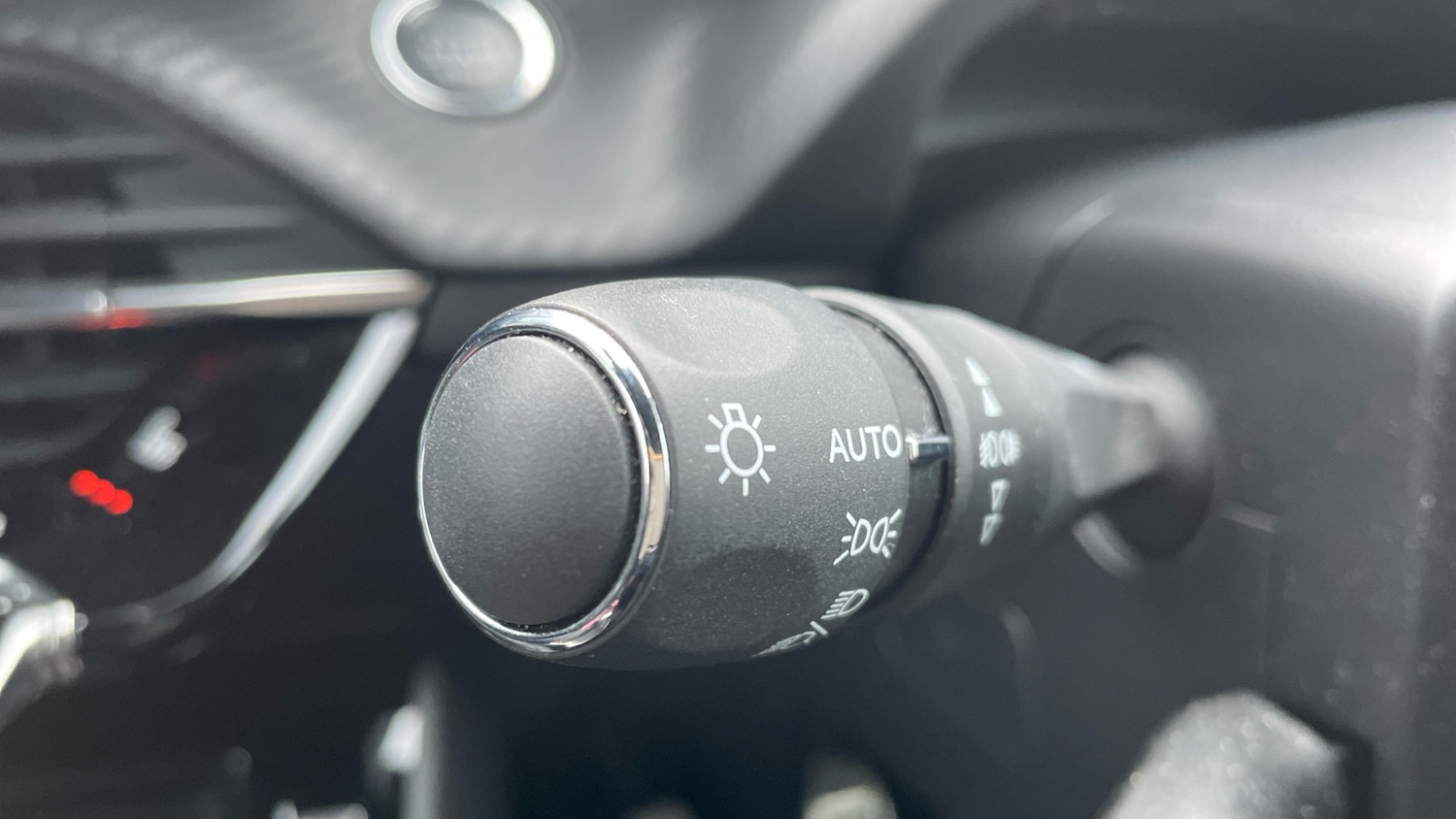 Used Peugeot 2008 2021 for sale - 77157222: Photo 28