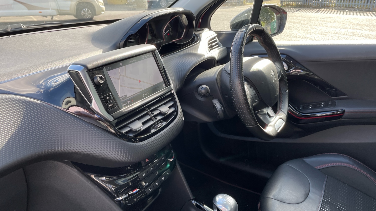 Used Peugeot 2008 2018 for sale - 76014538: Photo 12