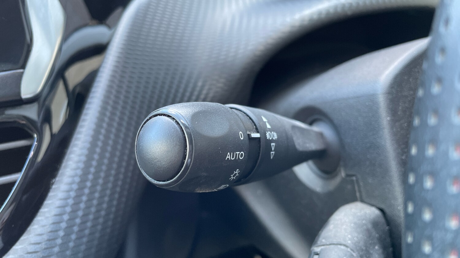 Used Peugeot 2008 2018 for sale - 76014538: Photo 27