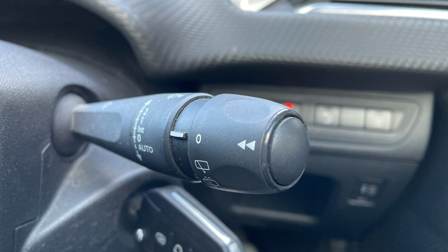 Used Peugeot 2008 2018 for sale - 76014538: Photo 28