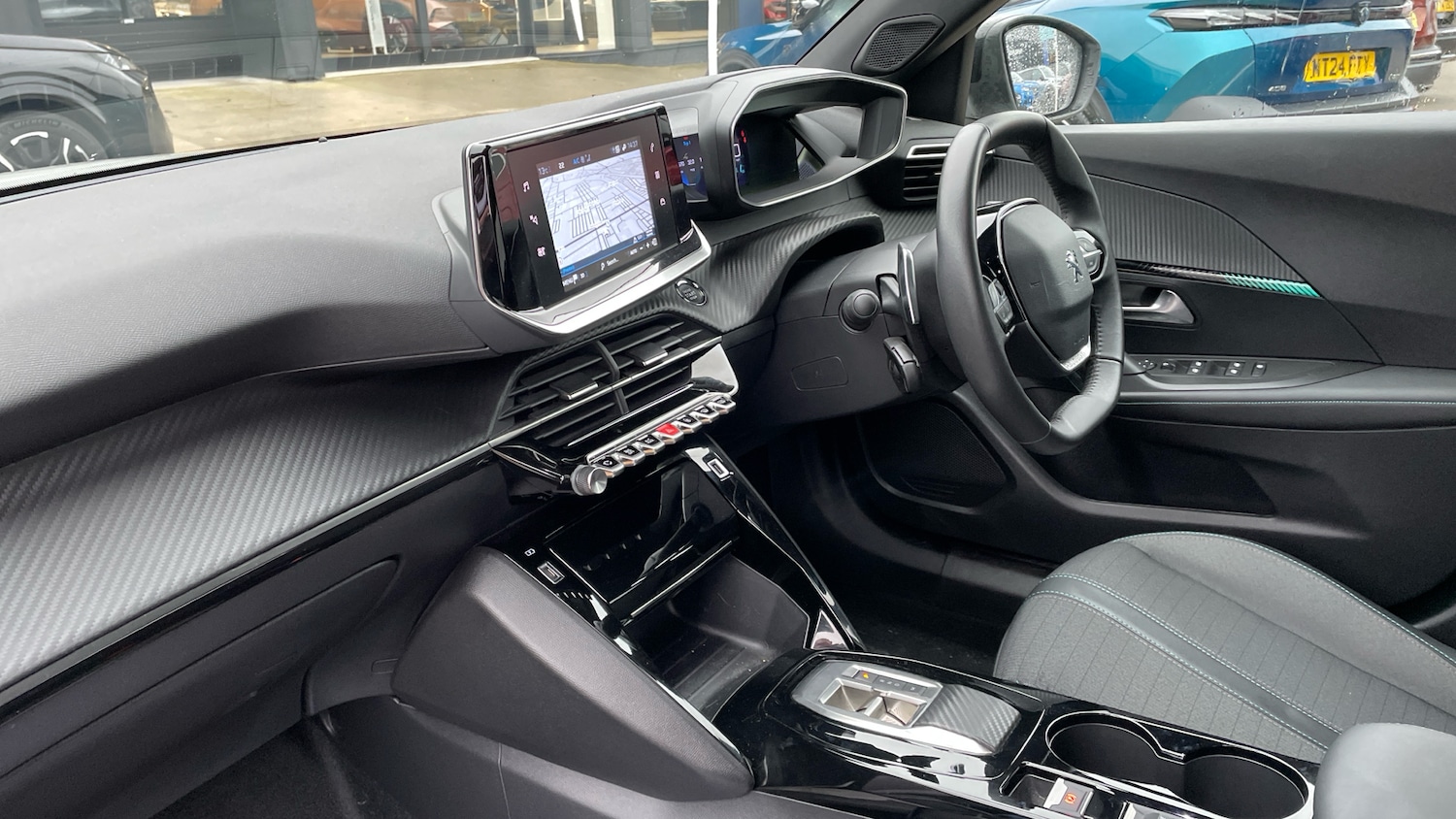 Used Peugeot 2008 2023 for sale - 76574361: Photo 12