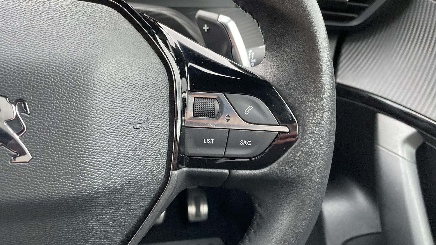 Used Peugeot 2008 2023 for sale - 76574361: Photo 24