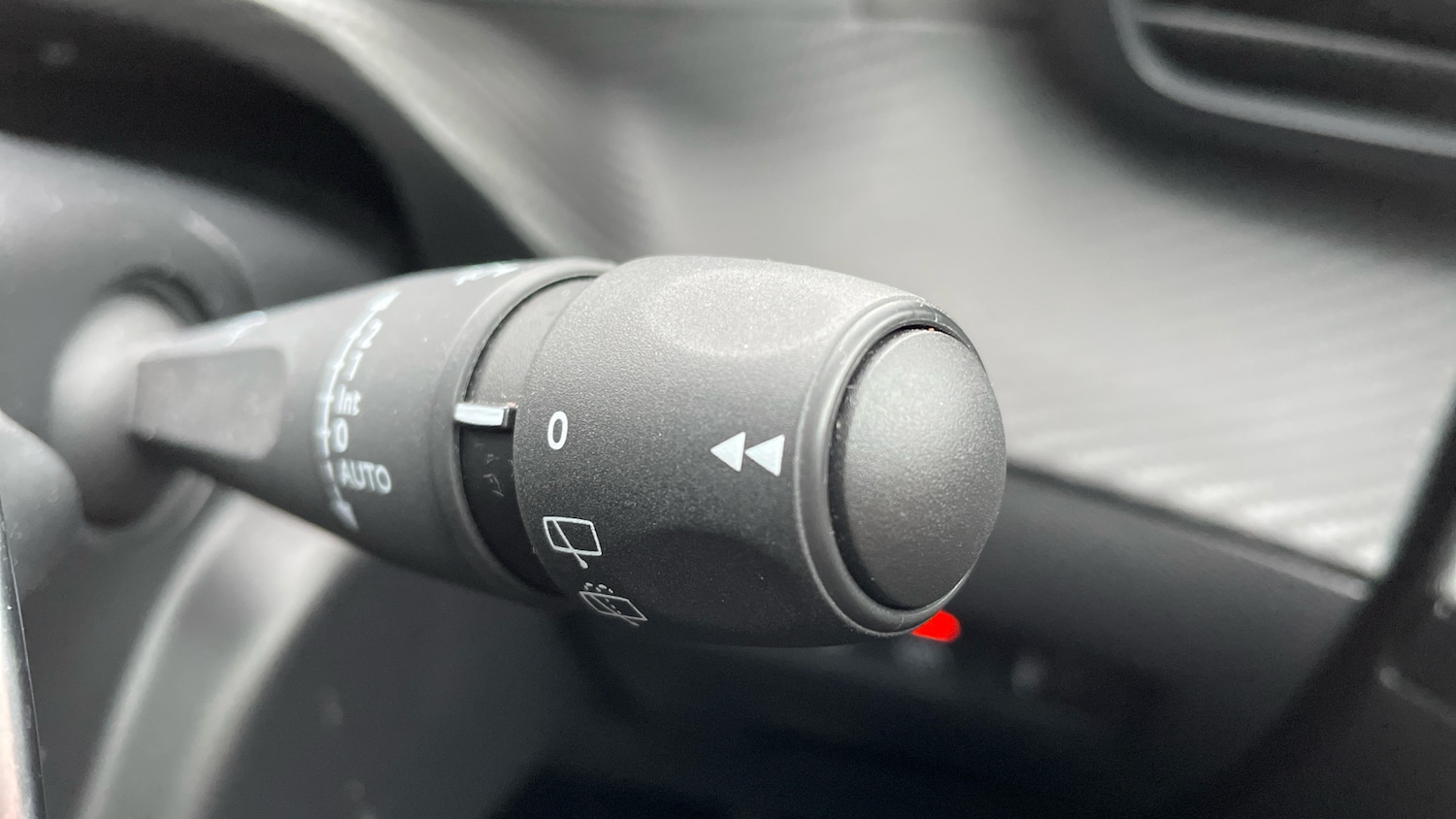 Used Peugeot 2008 2023 for sale - 76574361: Photo 28