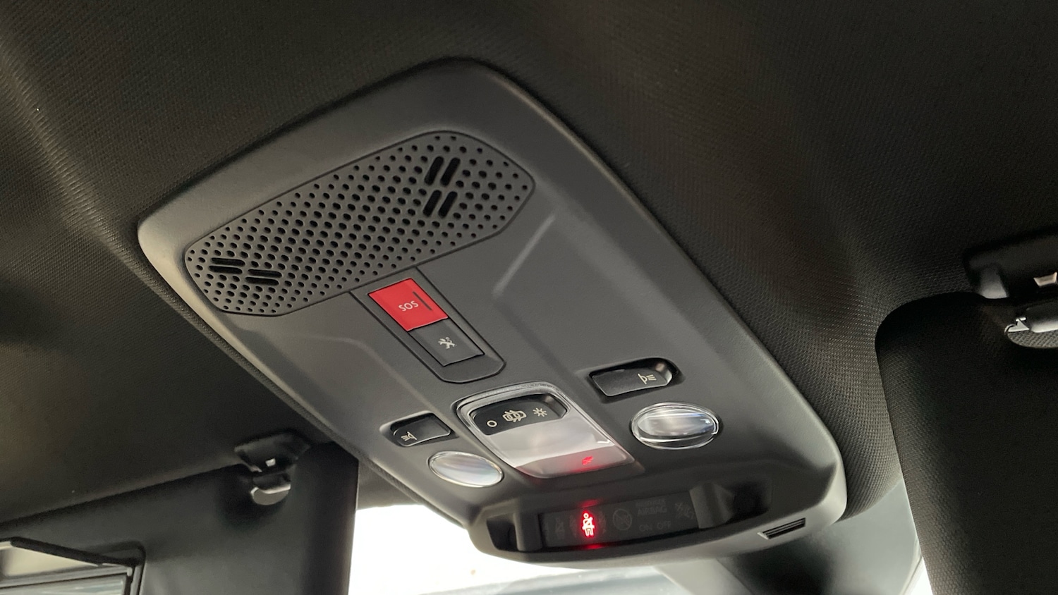 Used Peugeot 2008 2023 for sale - 76574361: Photo 39