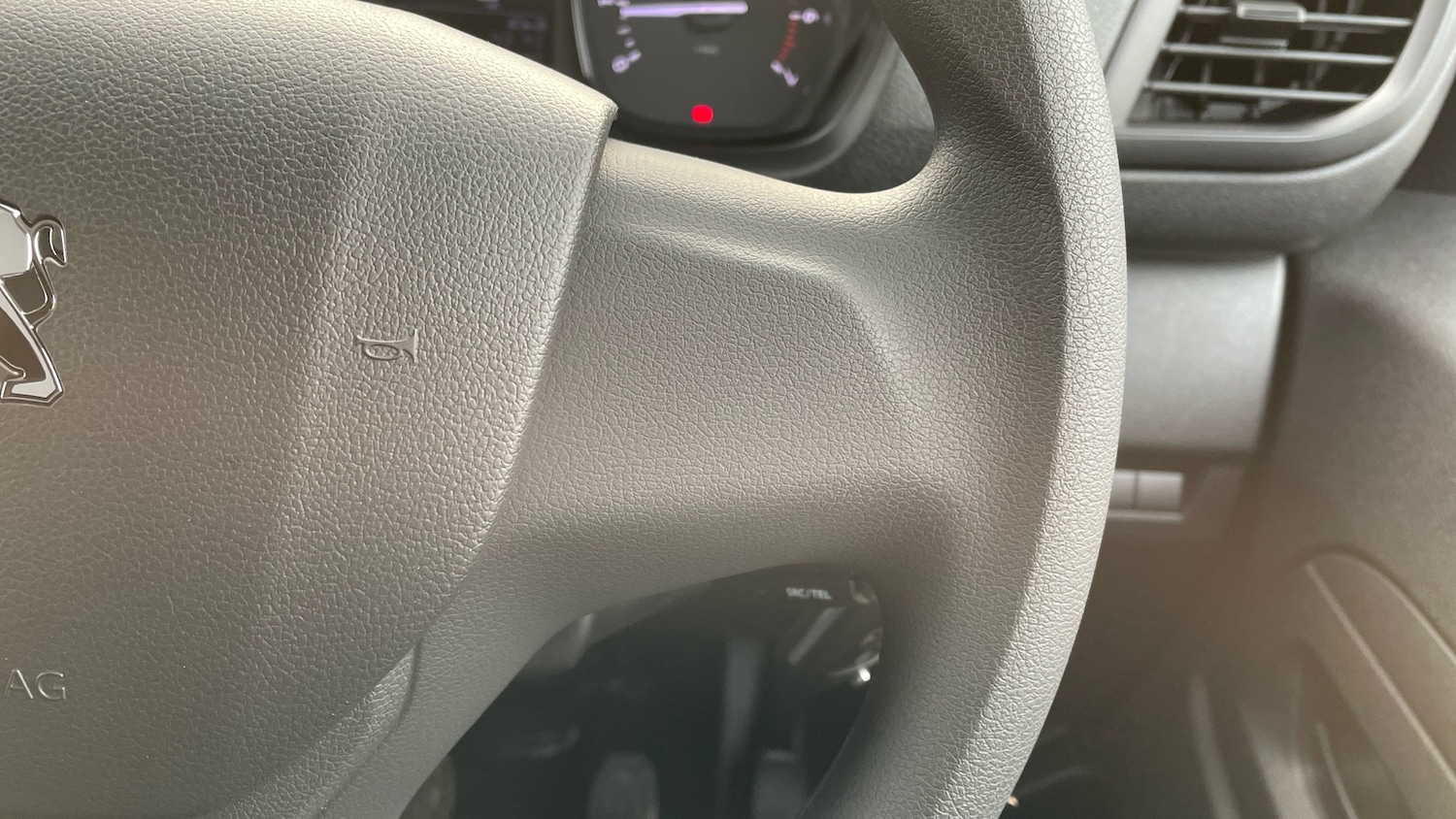 Used Peugeot Expert 2024 for sale - 76803233: Photo 24