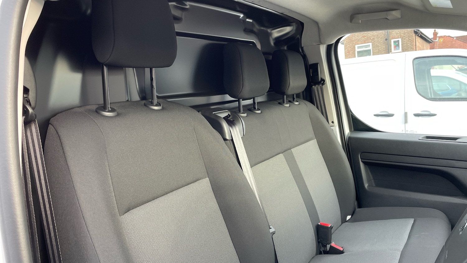 Used Peugeot Expert 2024 for sale - 76803233: Photo 25