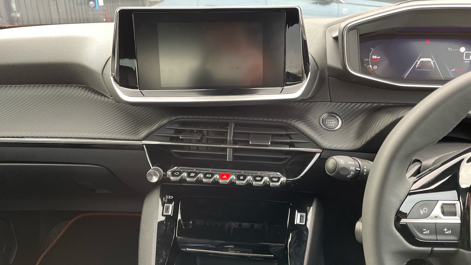 Used Peugeot 2008 2023 for sale - 76621417: Photo 10