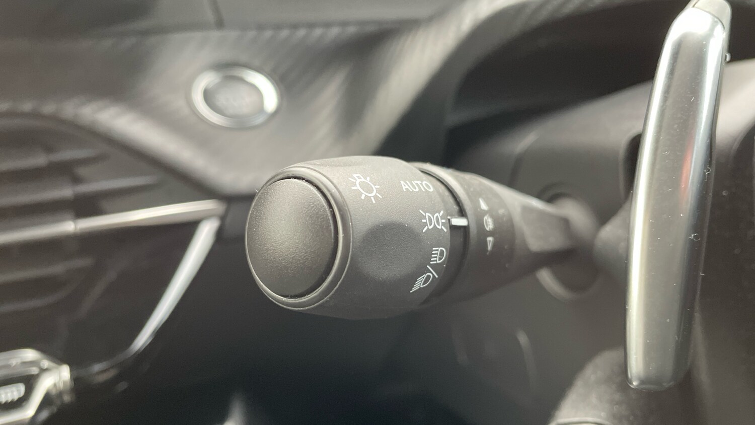 Used Peugeot 2008 2023 for sale - 76621417: Photo 27