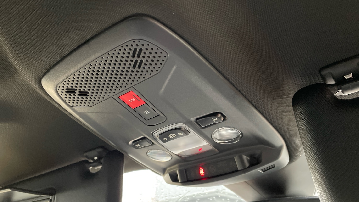 Used Peugeot 2008 2023 for sale - 76621417: Photo 39