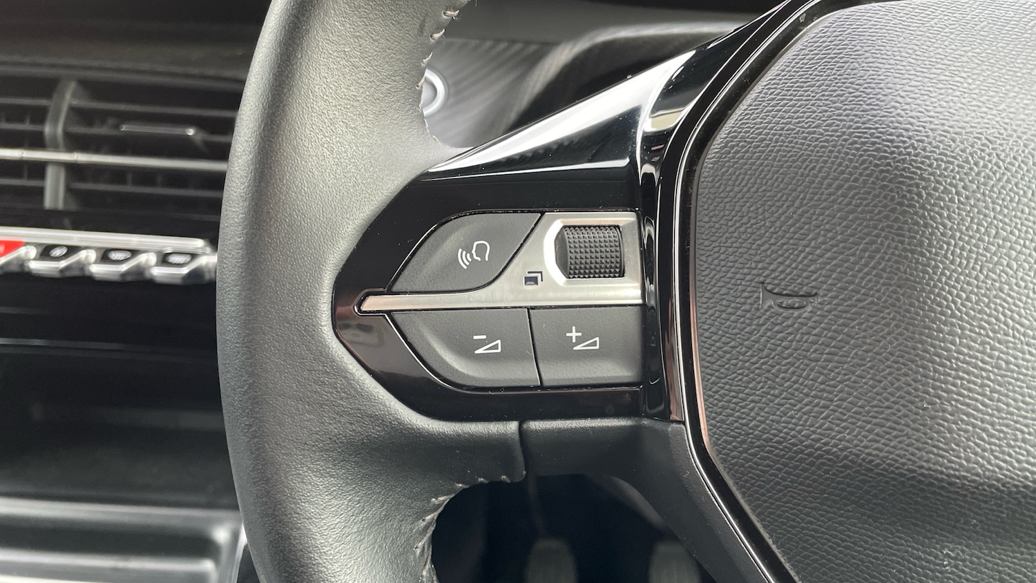 Used Peugeot 208 2022 for sale - 76574262: Photo 23