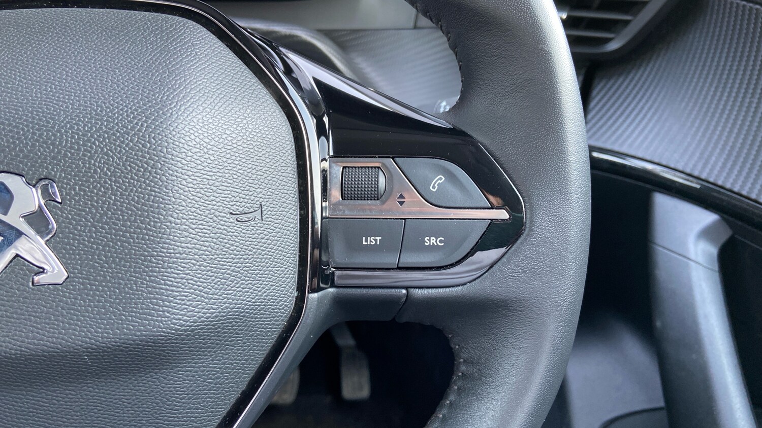 Used Peugeot 2008 2022 for sale - 77941350: Photo 24