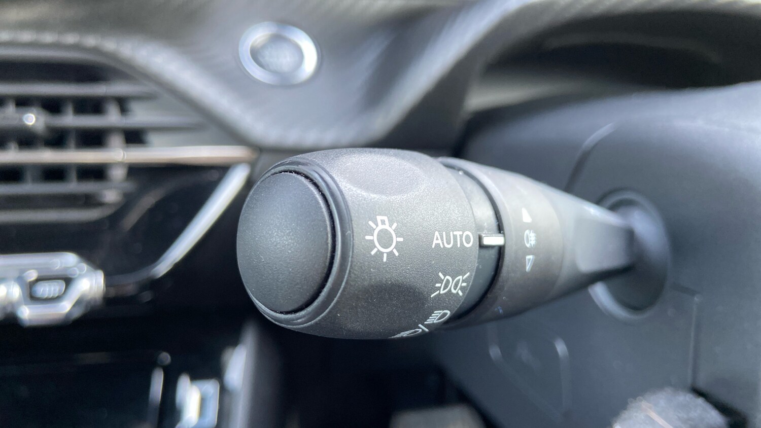 Used Peugeot 2008 2022 for sale - 77941350: Photo 27