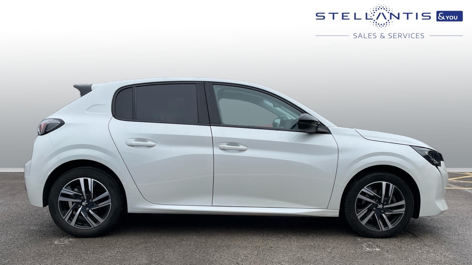 Used Peugeot 208 2022 for sale - 76419737: Photo 2