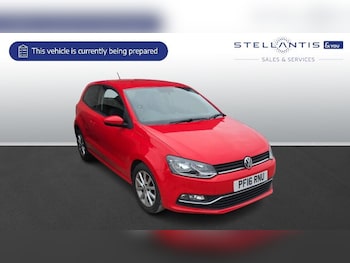 Used Volkswagen Polo 2016 for sale - 78102208: Photo