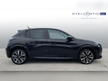 Used Peugeot 208 2021 for sale - 76241052: Photo 2