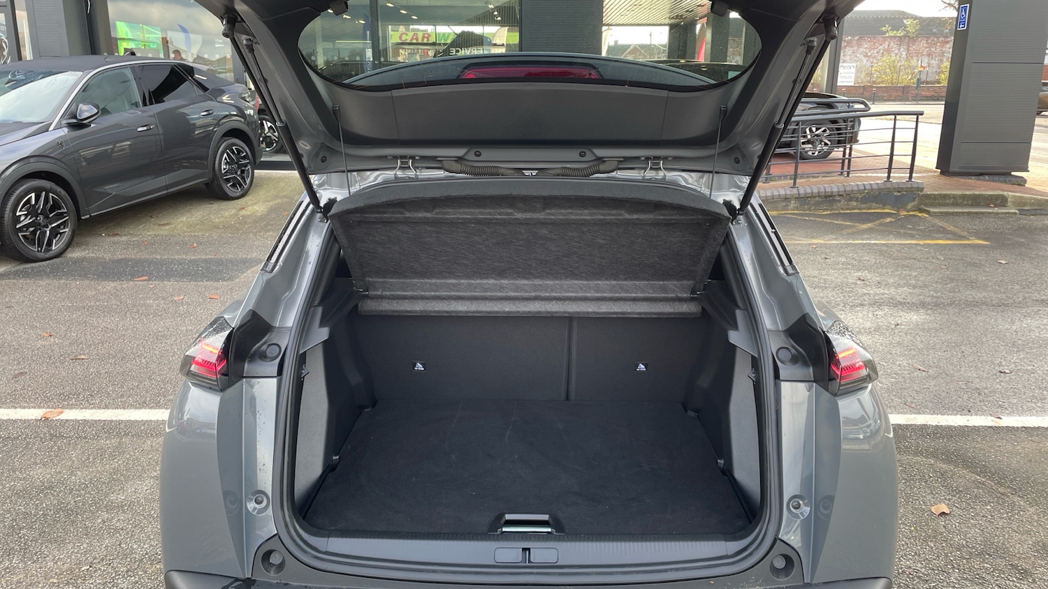 Used Peugeot 2008 2024 for sale - 76574235: Photo 19