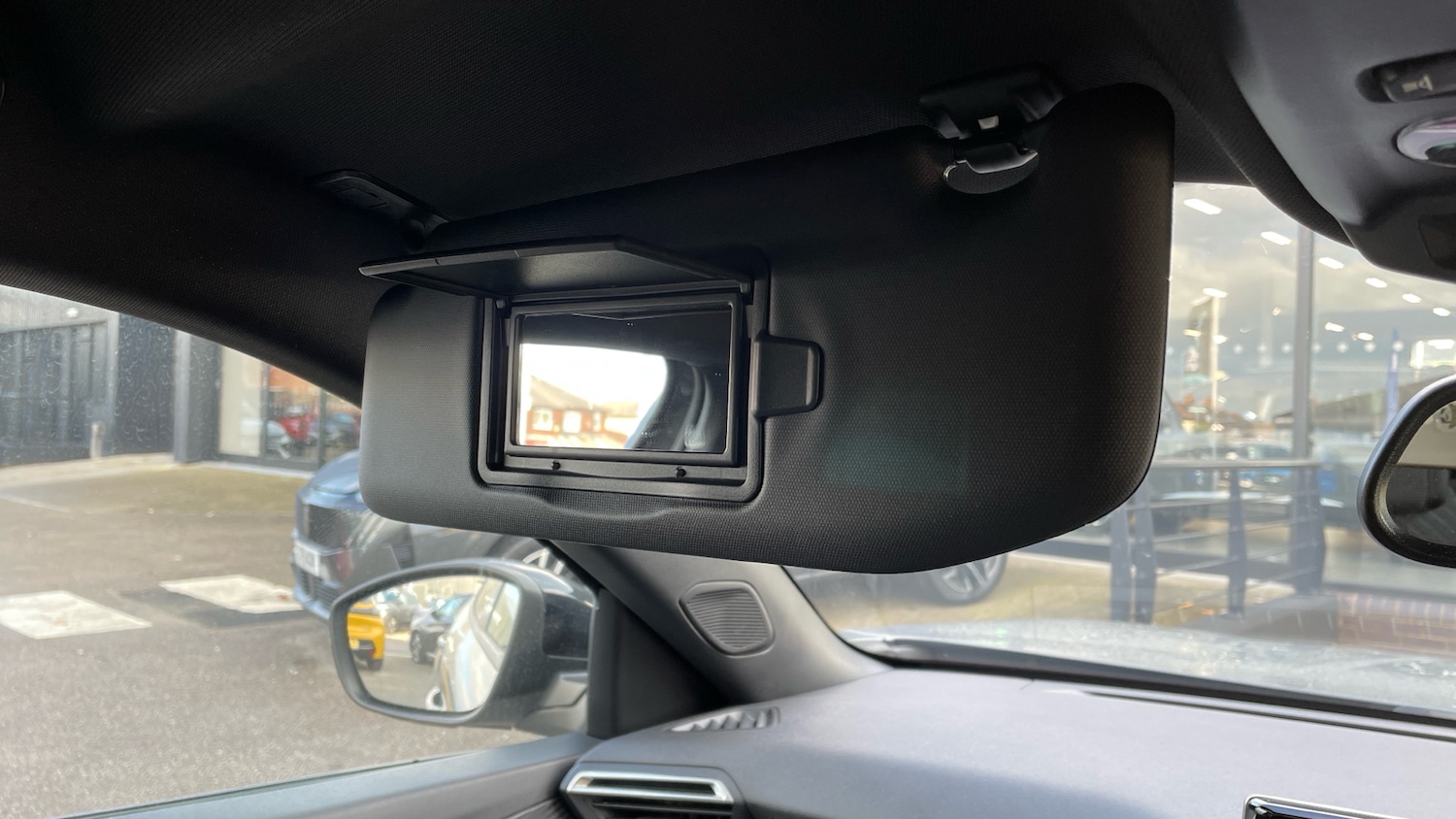 Used Peugeot 2008 2024 for sale - 76574235: Photo 36