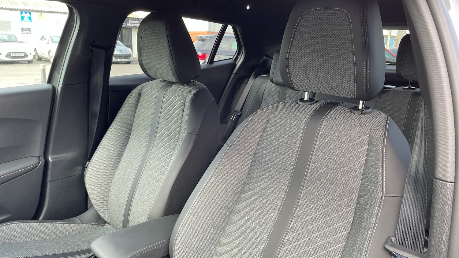 Used Peugeot 2008 2024 for sale - 76574235: Photo 41