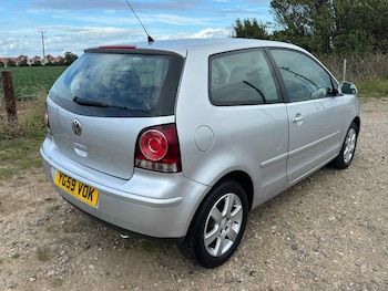 Used Volkswagen Polo 2009 for sale - 75972213: Photo