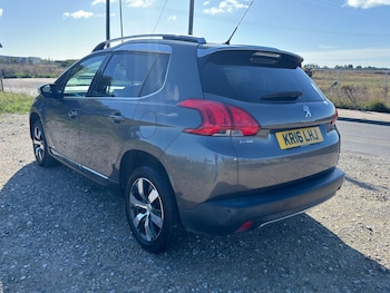 Used Peugeot 2008 2016 for sale - 76058260: Photo