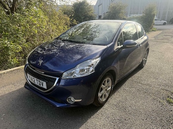 Used Peugeot 208 2012 for sale - 78546053: Photo