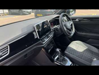 Used Volkswagen T-Roc 2024 for sale - 75078731: Photo