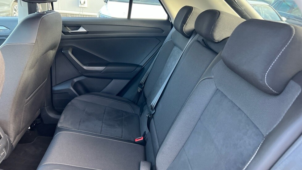 Used Volkswagen T-Roc 2023 for sale - 76788337: Photo 15
