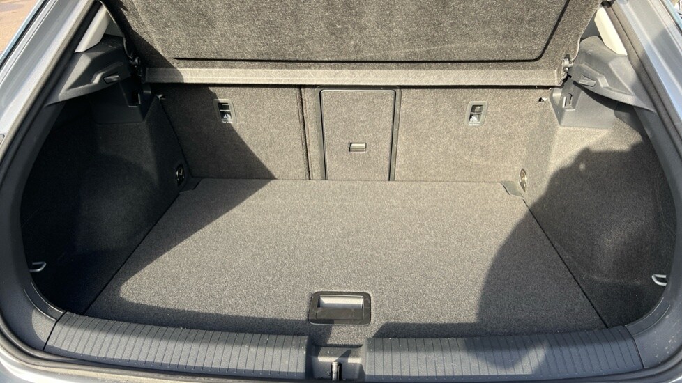 Used Volkswagen T-Roc 2023 for sale - 76788337: Photo 16