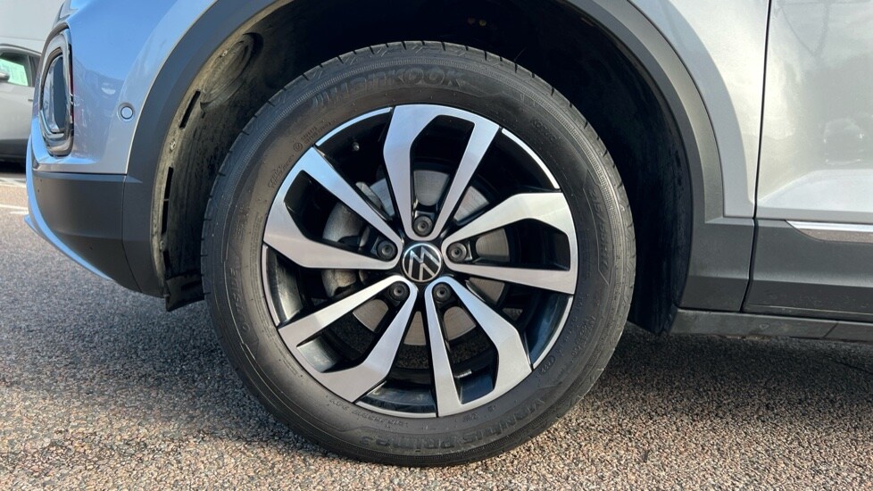 Used Volkswagen T-Roc 2023 for sale - 76788337: Photo 18