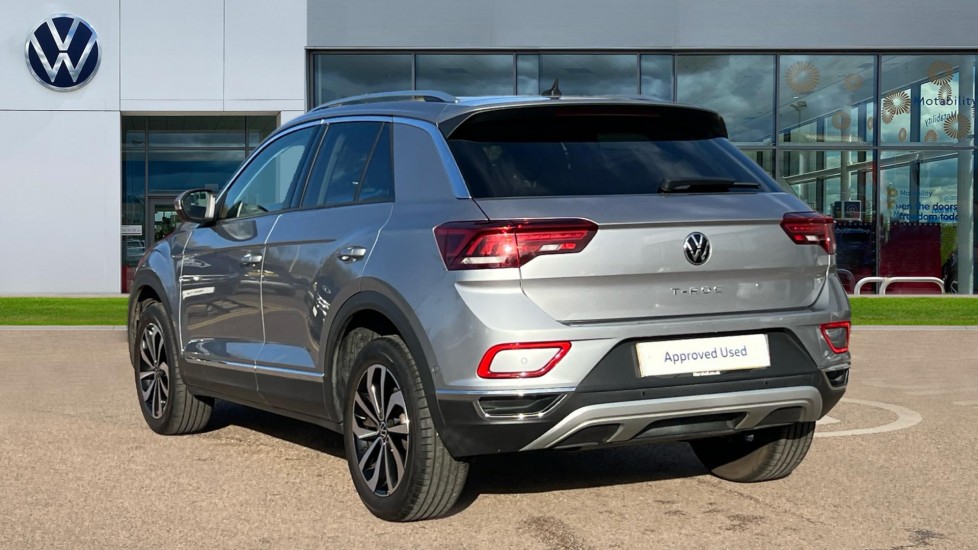 Used Volkswagen T-Roc 2023 for sale - 76788337: Photo 3