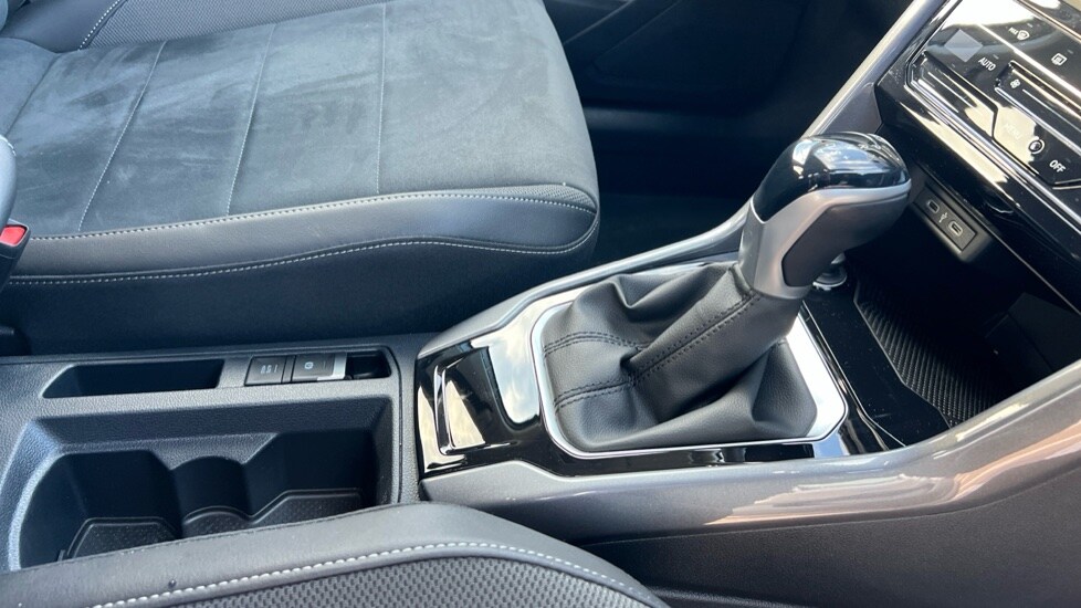 Used Volkswagen T-Roc 2023 for sale - 76788337: Photo 35