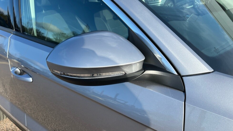 Used Volkswagen T-Roc 2023 for sale - 76788337: Photo 42