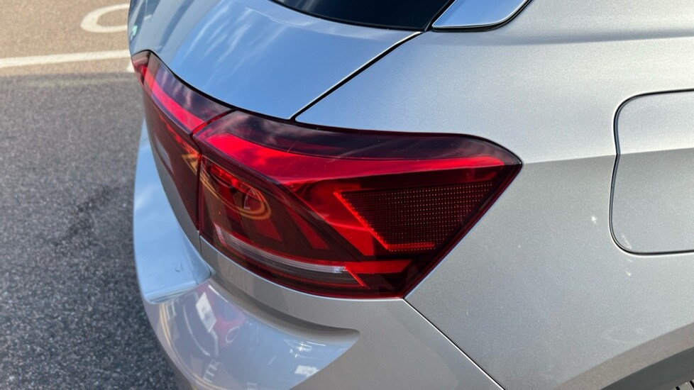 Used Volkswagen T-Roc 2023 for sale - 76788337: Photo 44