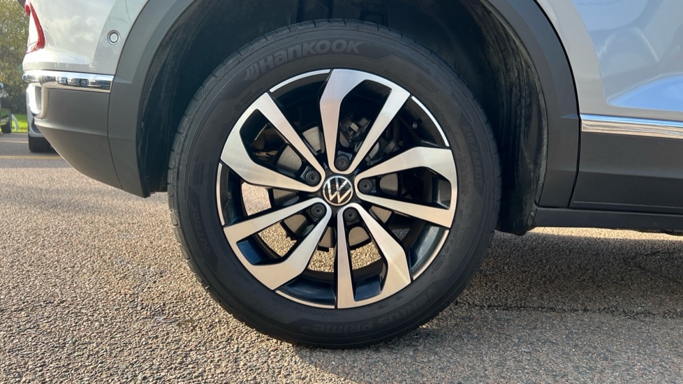 Used Volkswagen T-Roc 2023 for sale - 76788337: Photo 5