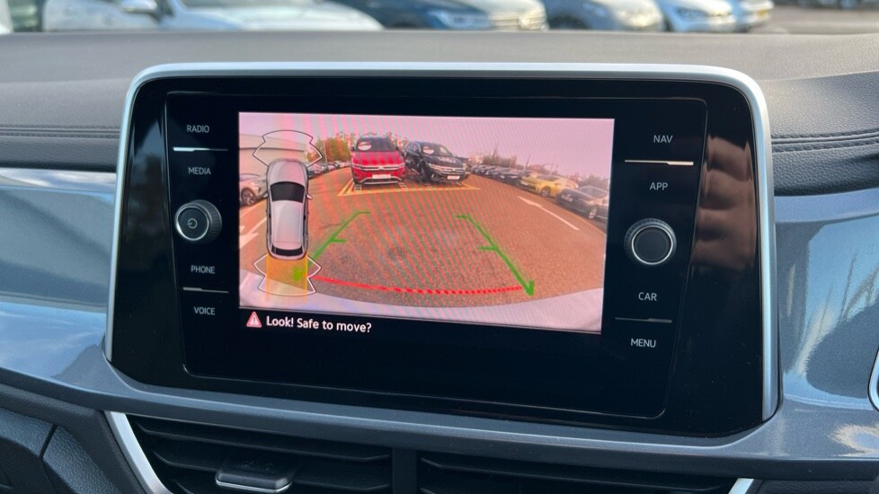 Used Volkswagen T-Roc 2023 for sale - 76788337: Photo 50