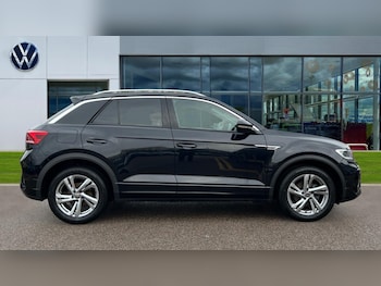 Used Volkswagen T-Roc 2022 for sale - 76881864: Photo
