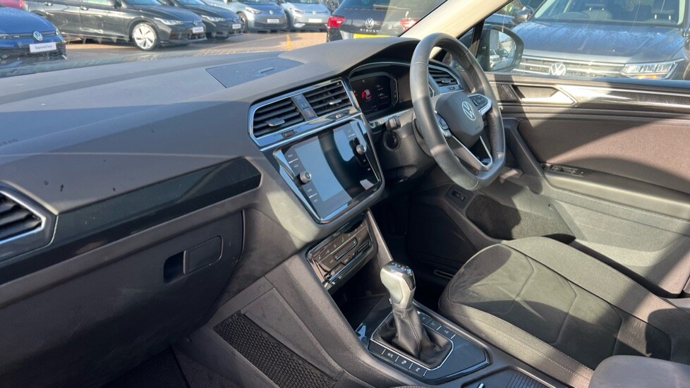Used Volkswagen Tiguan 2021 for sale - 76660783: Photo 2