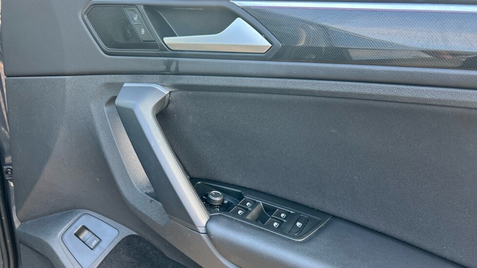 Used Volkswagen Tiguan 2021 for sale - 76660783: Photo 37
