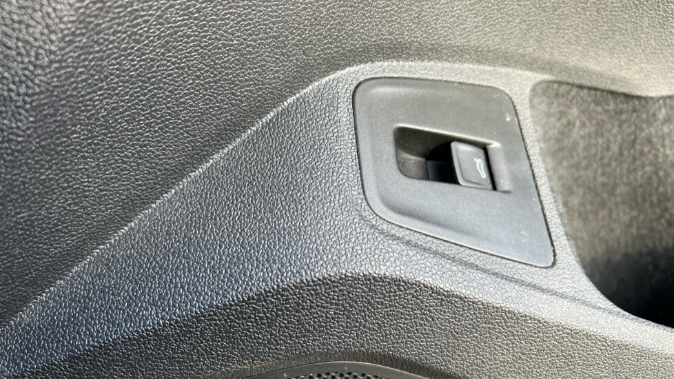 Used Volkswagen Tiguan 2021 for sale - 76660783: Photo 44