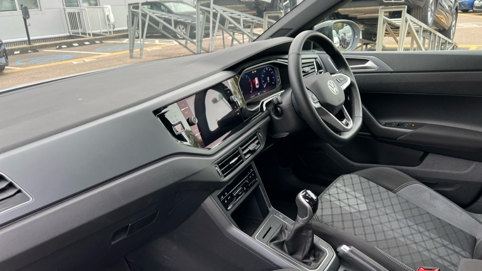 Used Volkswagen Taigo 2025 for sale - 76868277: Photo 2