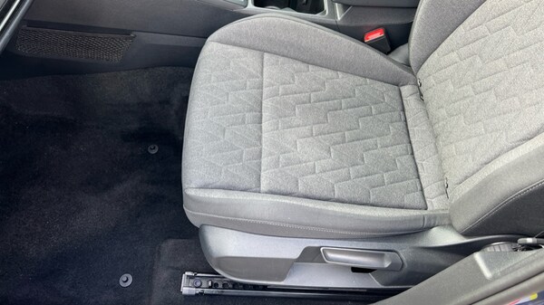 Used Volkswagen Golf 2024 for sale - 75796914: Photo 39