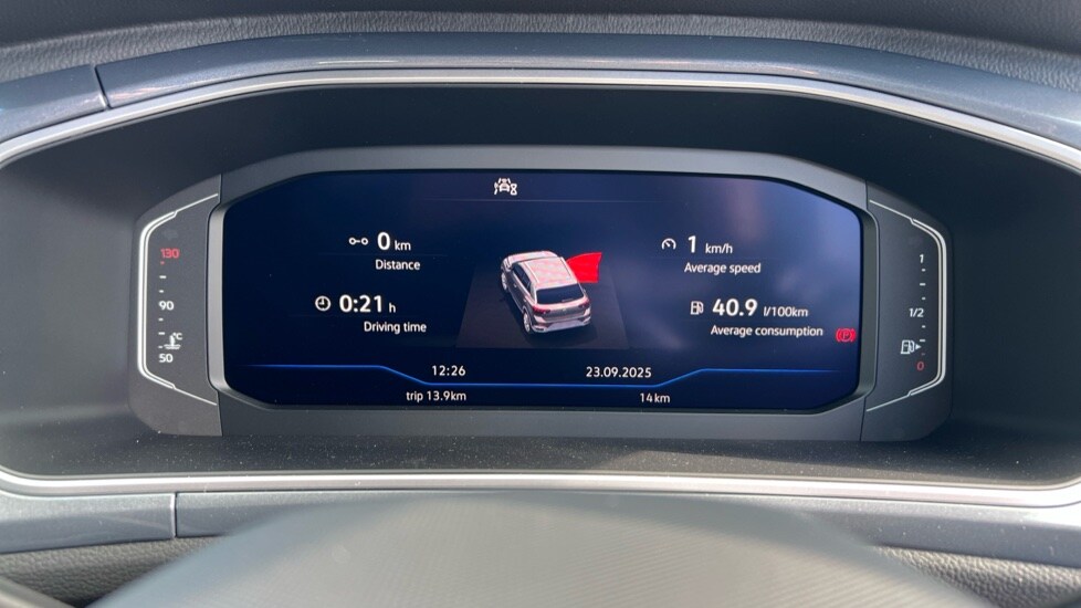 Used Volkswagen T-Roc 2025 for sale - 76870271: Photo 14