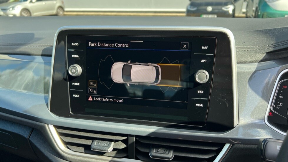 Used Volkswagen T-Roc 2025 for sale - 76870271: Photo 22