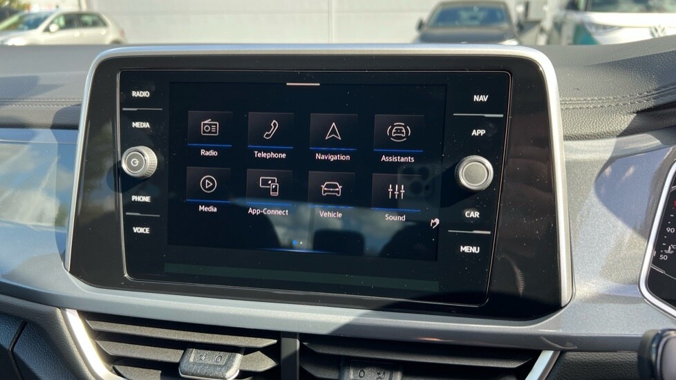 Used Volkswagen T-Roc 2025 for sale - 76870271: Photo 24