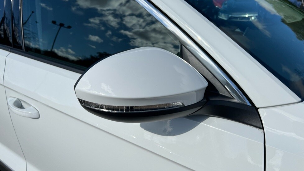 Used Volkswagen T-Roc 2025 for sale - 76870271: Photo 43